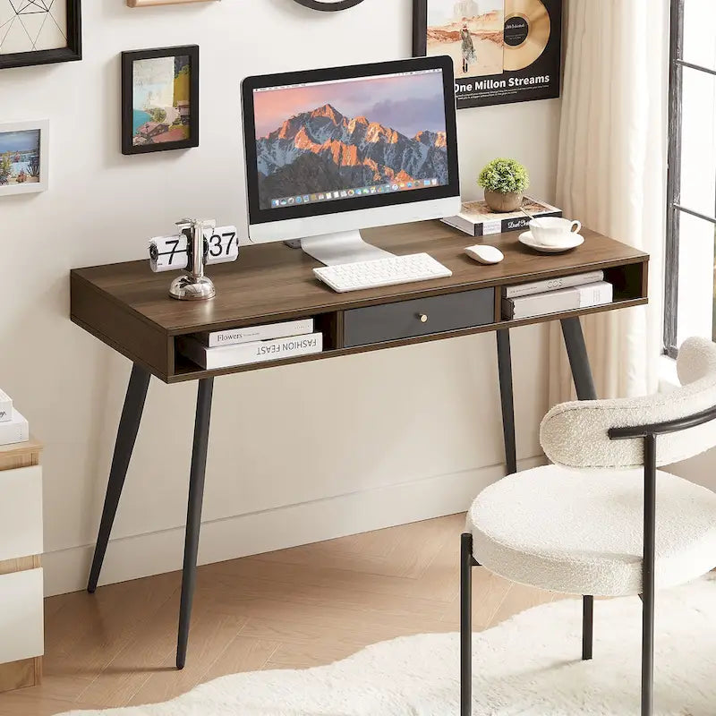 Bureau d'écriture noyer / noir mi-siècle avec tiroirs, ports USB et prise de courant, 1 personne
