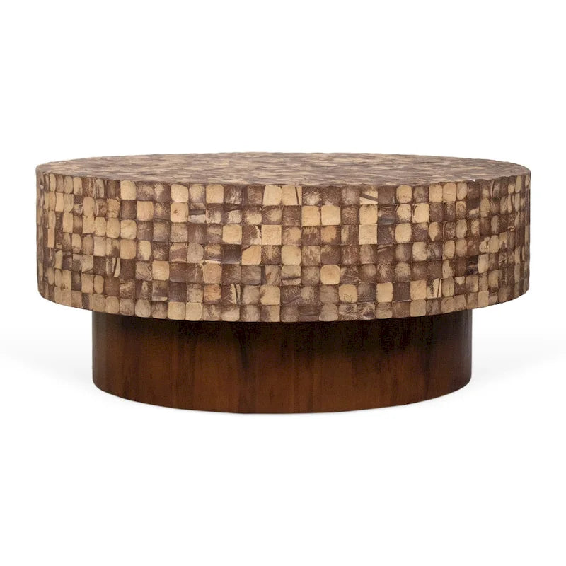 Table basse ronde incrustée de coquilles de noix de coco – Blanc / Naturel, 2 à 4 places